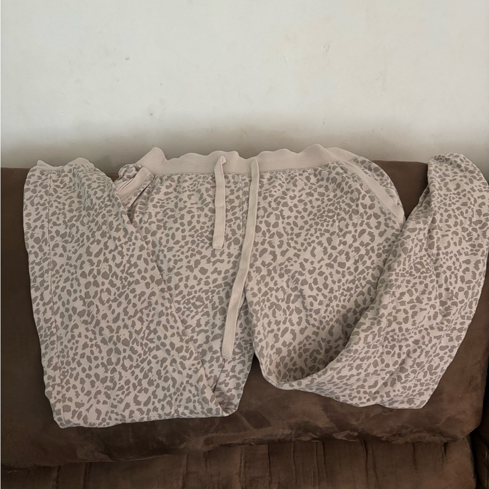 Z Supply Cream and Gray Pajama Set Intimates Sleepwear